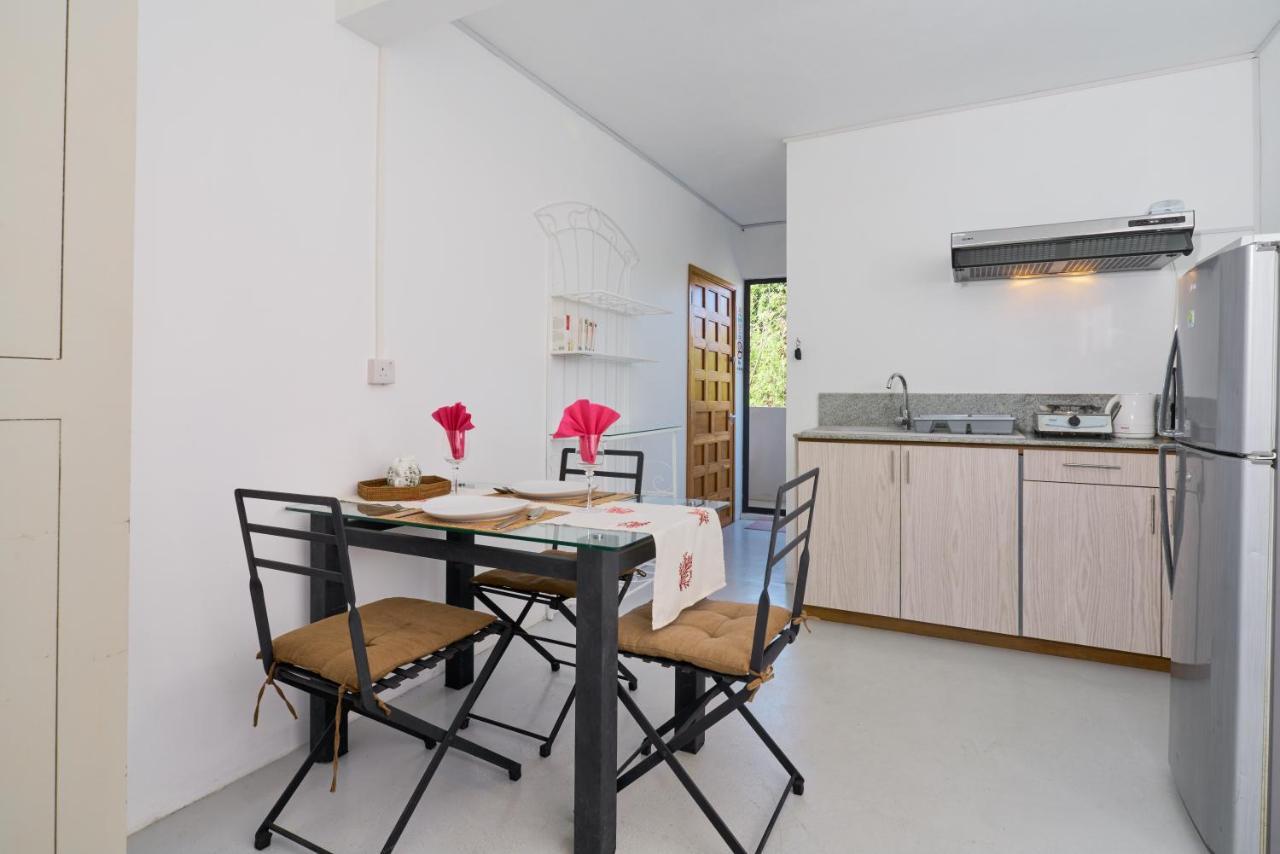 Cosy Studio #1 - Pereybere Pereybere Beach Exterior photo
